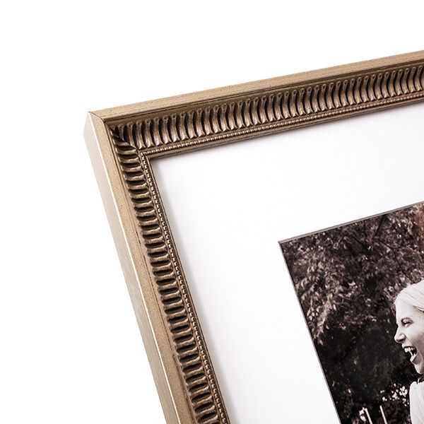 Corner image of Arlington fluted antique silver frame with black & white wedding photo